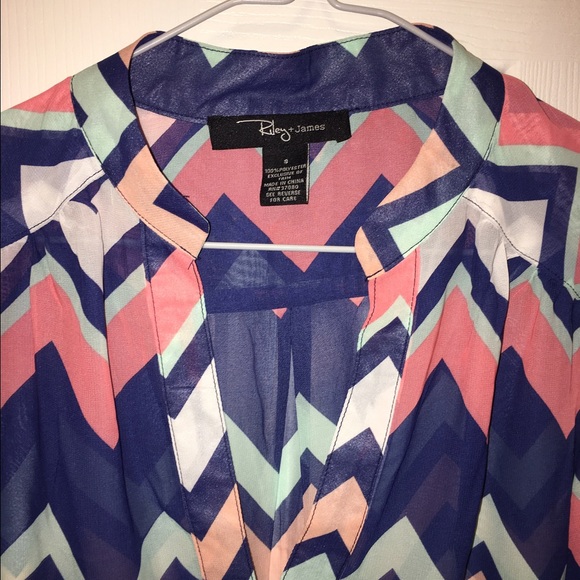 Chevron top - Picture 2 of 4