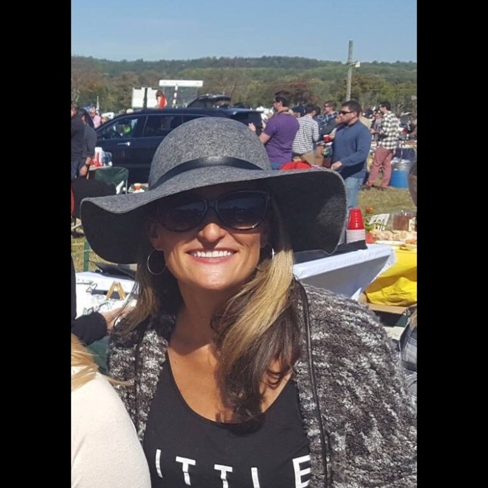 Meet your Posher, Deirdre