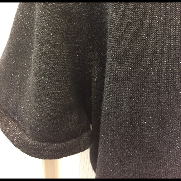 First Issue Top - Picture 2 of 4