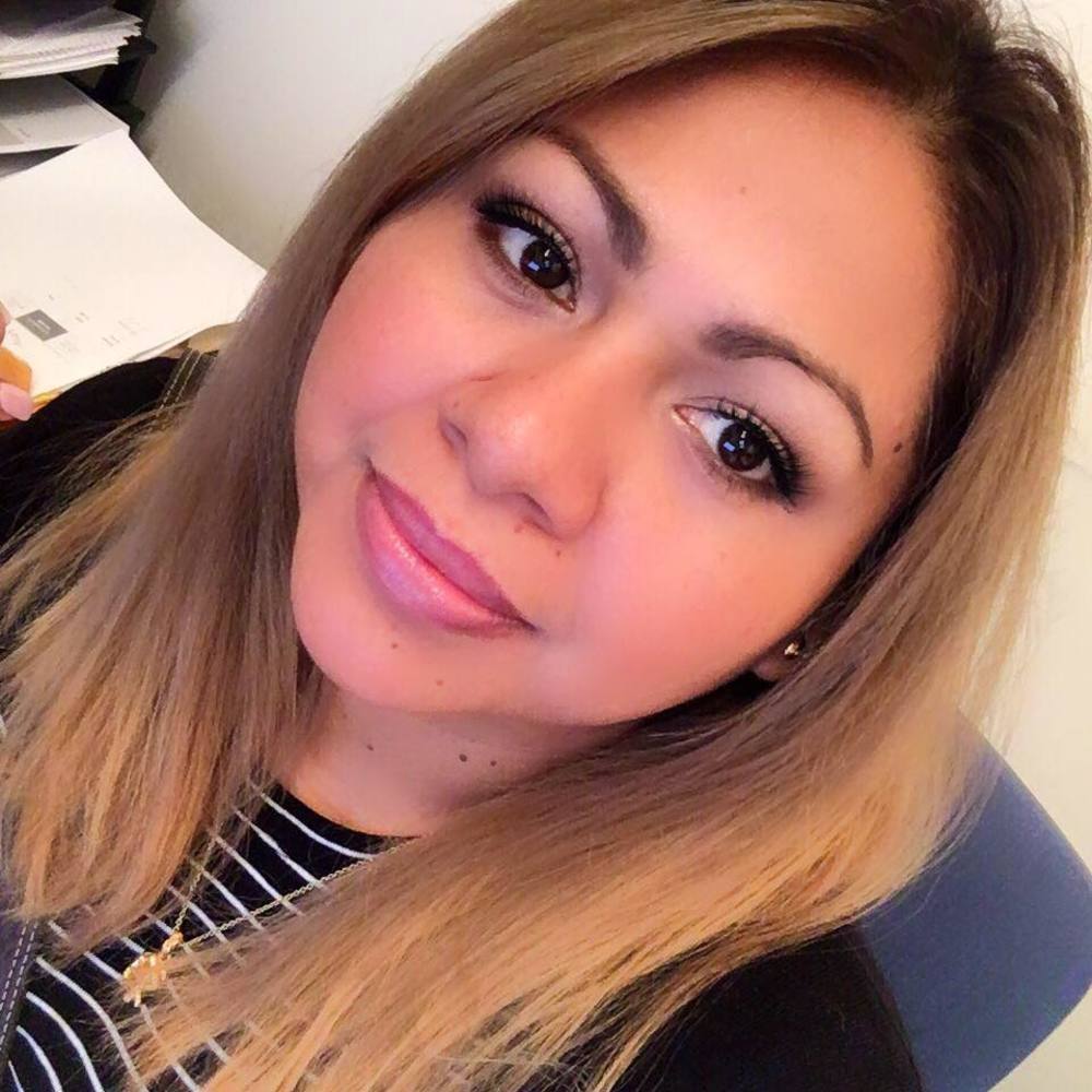 Meet your Posher, Paola