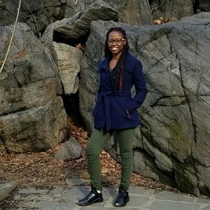 Meet your Posher, Denise