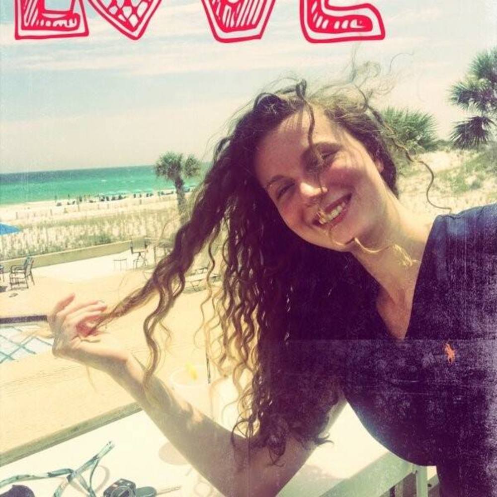 Meet your Posher, Chloe