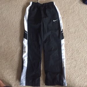 Boys size large Nike wind pants