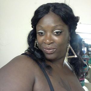 Meet your Posher, Jeneva