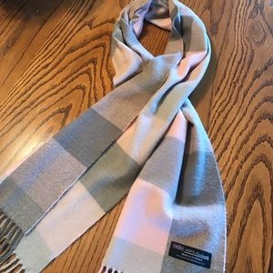 Cashmere scarf