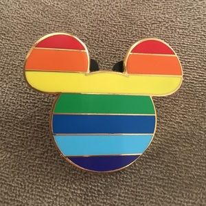 Rainbow Mickey Mouse Disney World pin / brooch