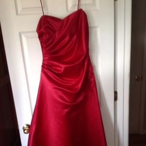 WToo bridesmaid dress/formal gown