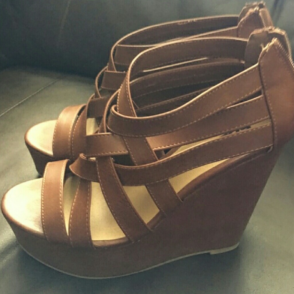 Soda wedges. Never worn!