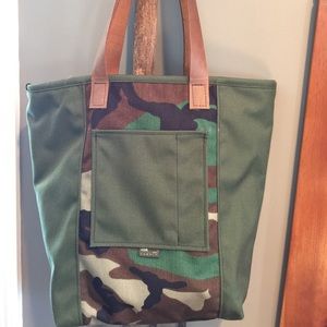 Union Bag Co. Weekender Bag in Camo.