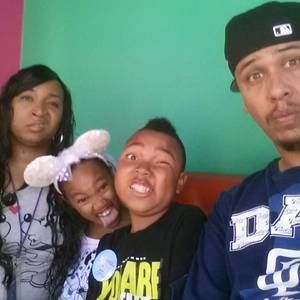 Meet your Posher, Charaine