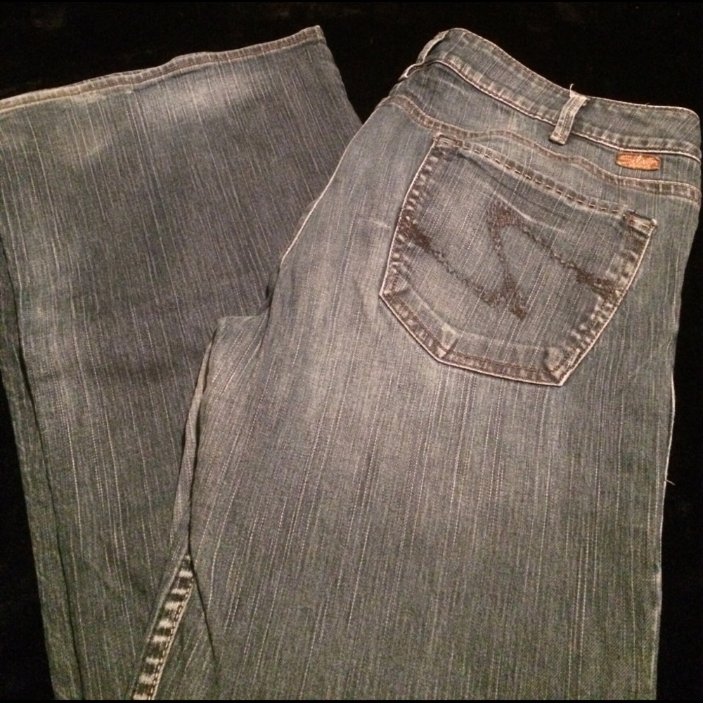 Silver Jeans - 36x33 - EUC