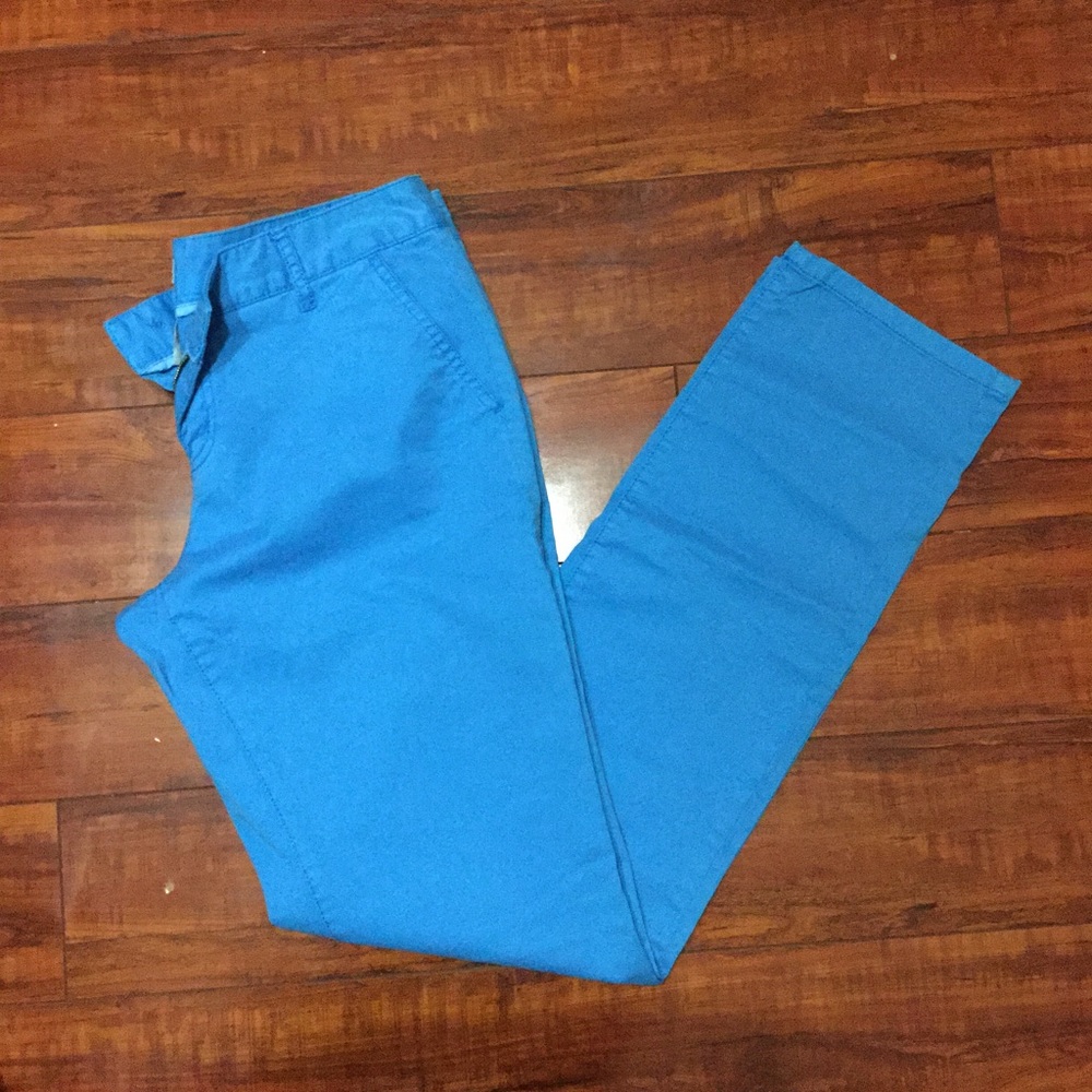 Bright blue loose fit ankle skinny jeans