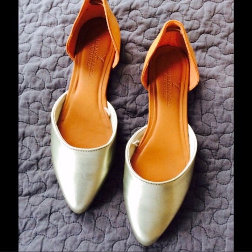 American Eagle Pointed Toe Summer Flats 6.5