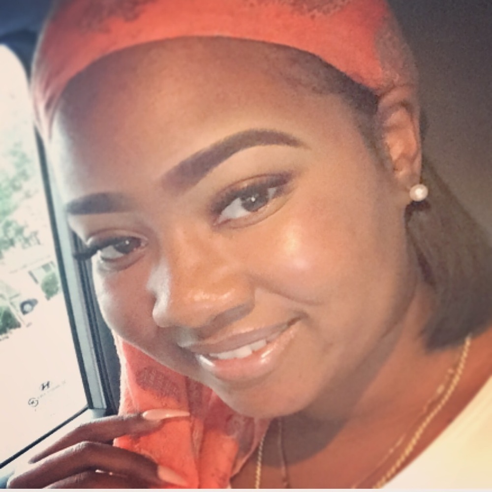 Meet your Posher, Yolanda