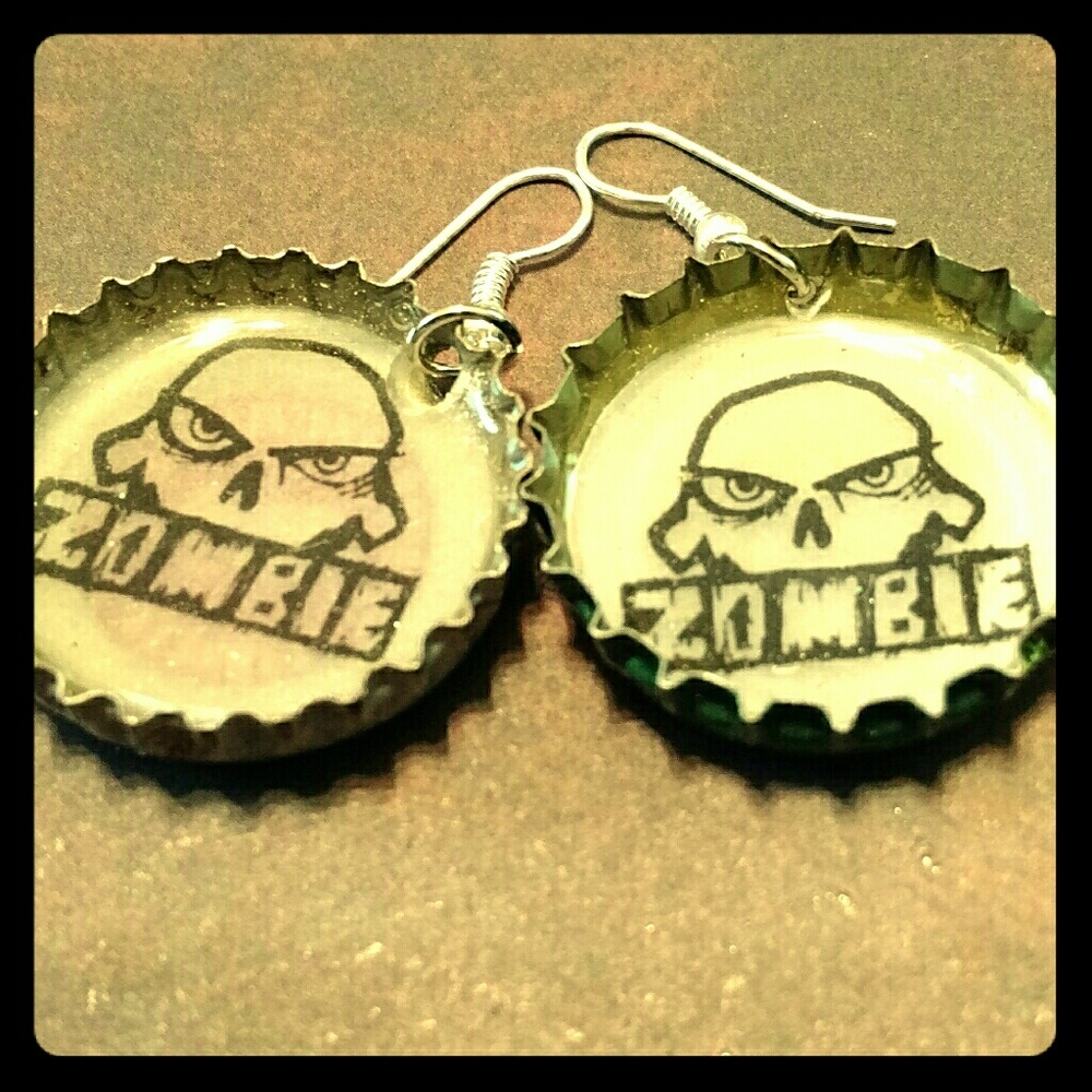 Repurposed bottle cap earrings "zombie"