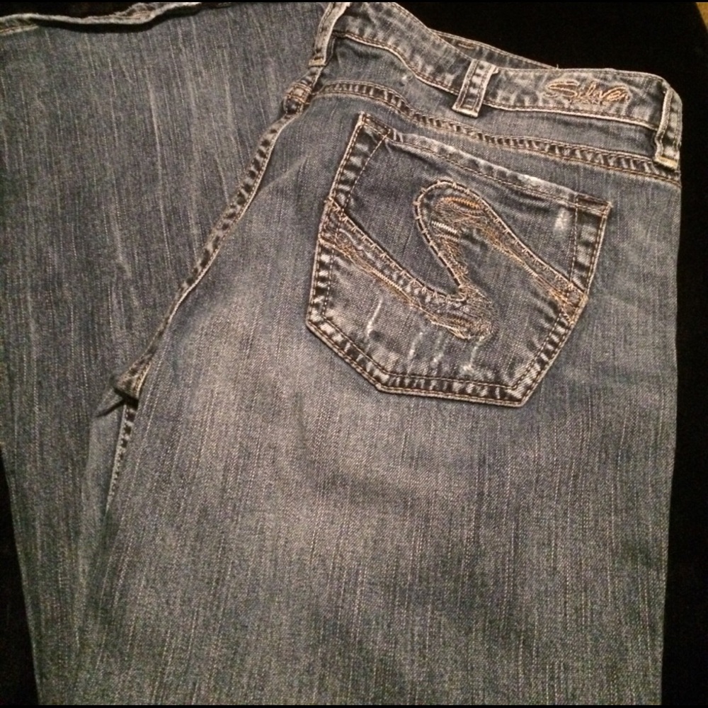 Silver jeans - 36 x 33 EUC