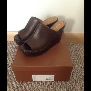 New in box brown Coach wedges- Size 8