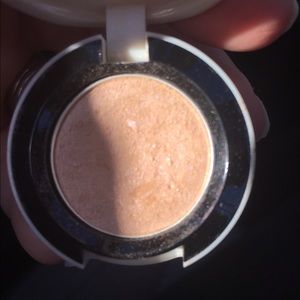 MAC Satin eyeshadow: Claire De Lune
