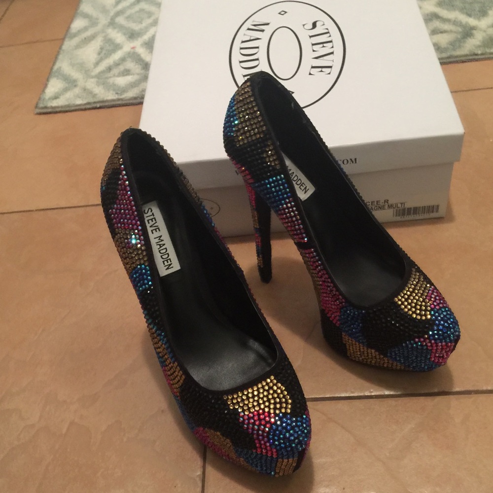 Camouflage Steve Madden studded heels