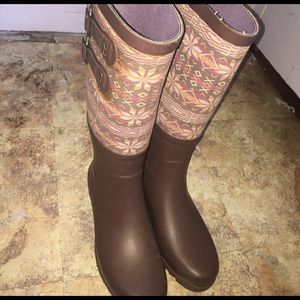 Ugg rain boots