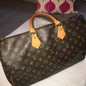Louis Vuitton Speedy 40 Authentic!