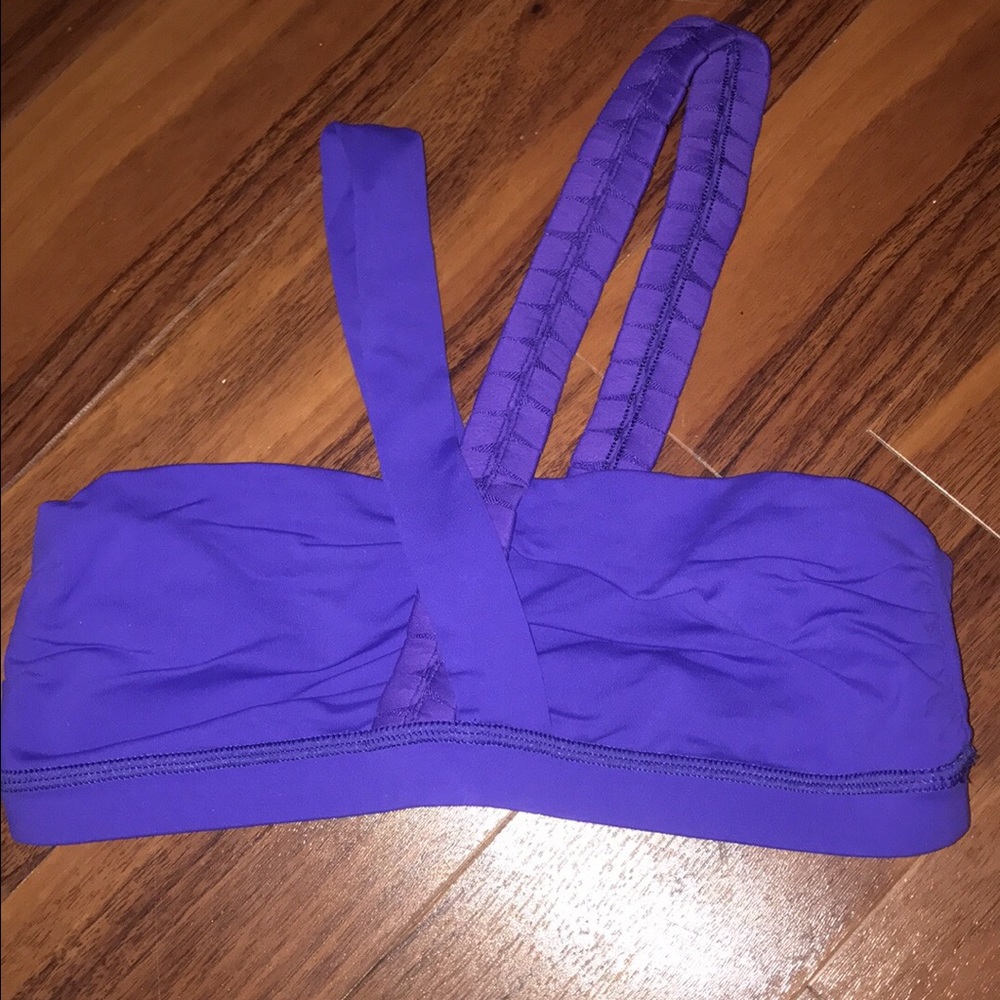 Lululemon sports bra-size 6