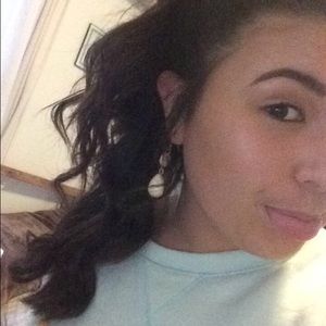 Meet your Posher, Naomi