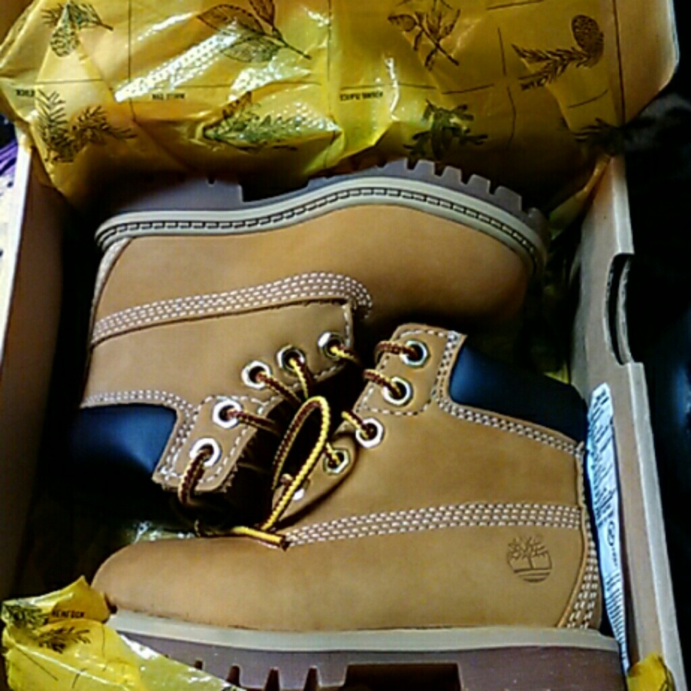 Boys Timberlands