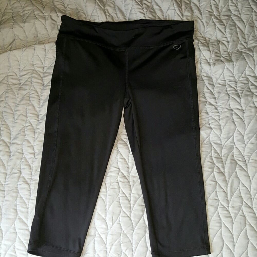 Aeropostale Capri activewear