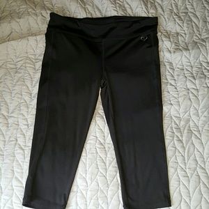 Aeropostale Capri activewear