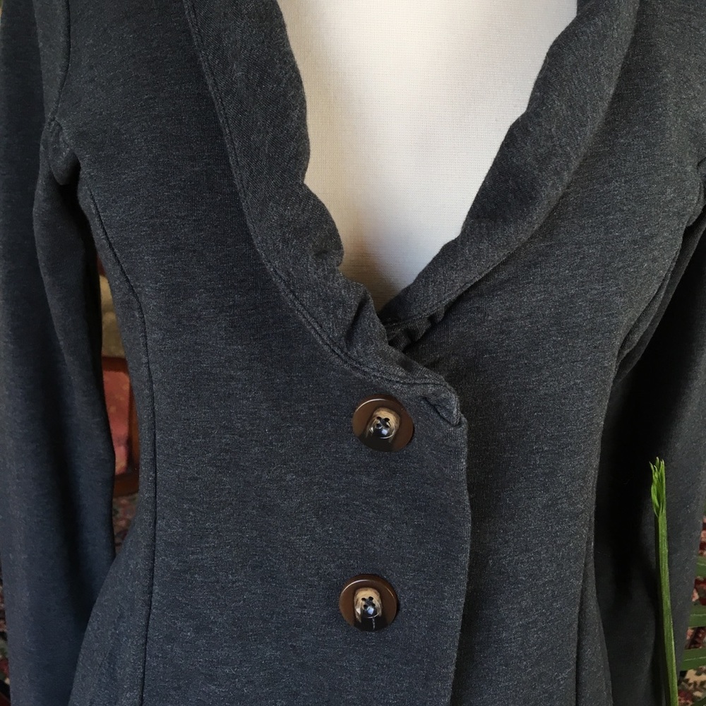 Soft grey blazer by Lilla P - Picture 2 of 6