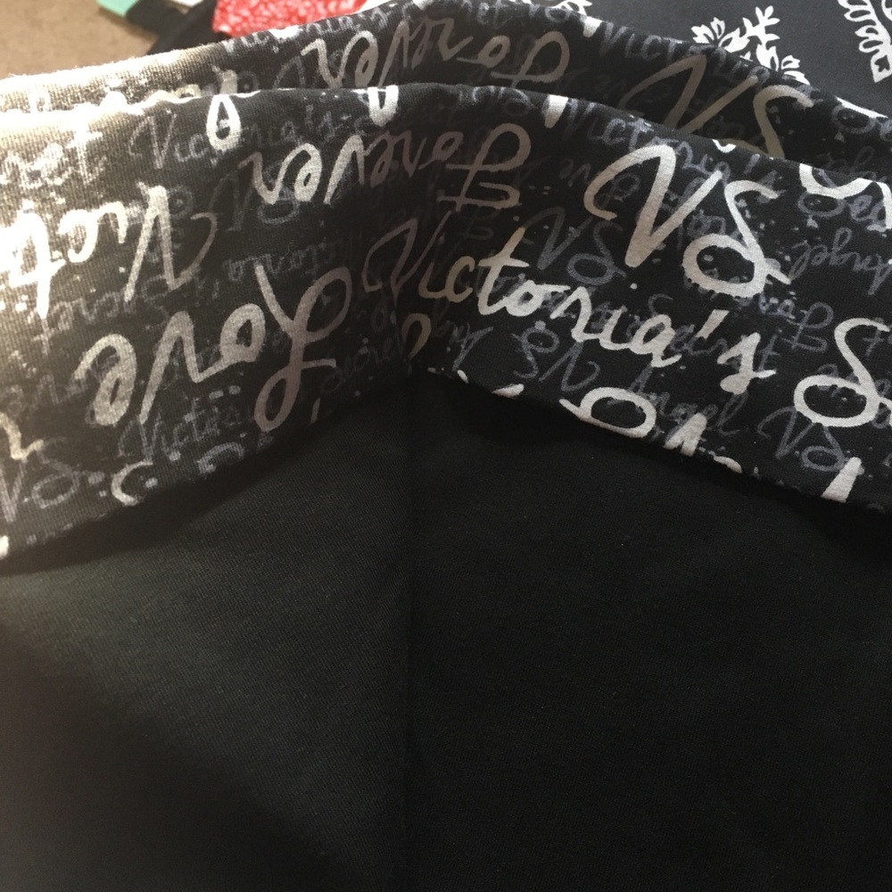 Victoria's Secret cropped leggings