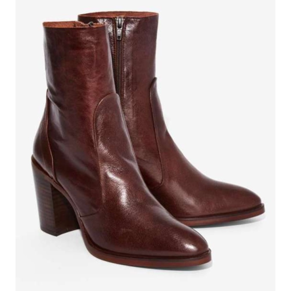 ISO Crosswalk Pico boots NastyGal 7/37