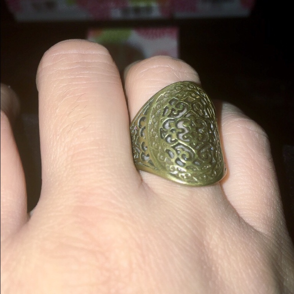 Antiqued matte