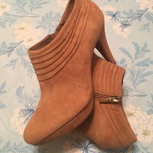 Bandolino booties