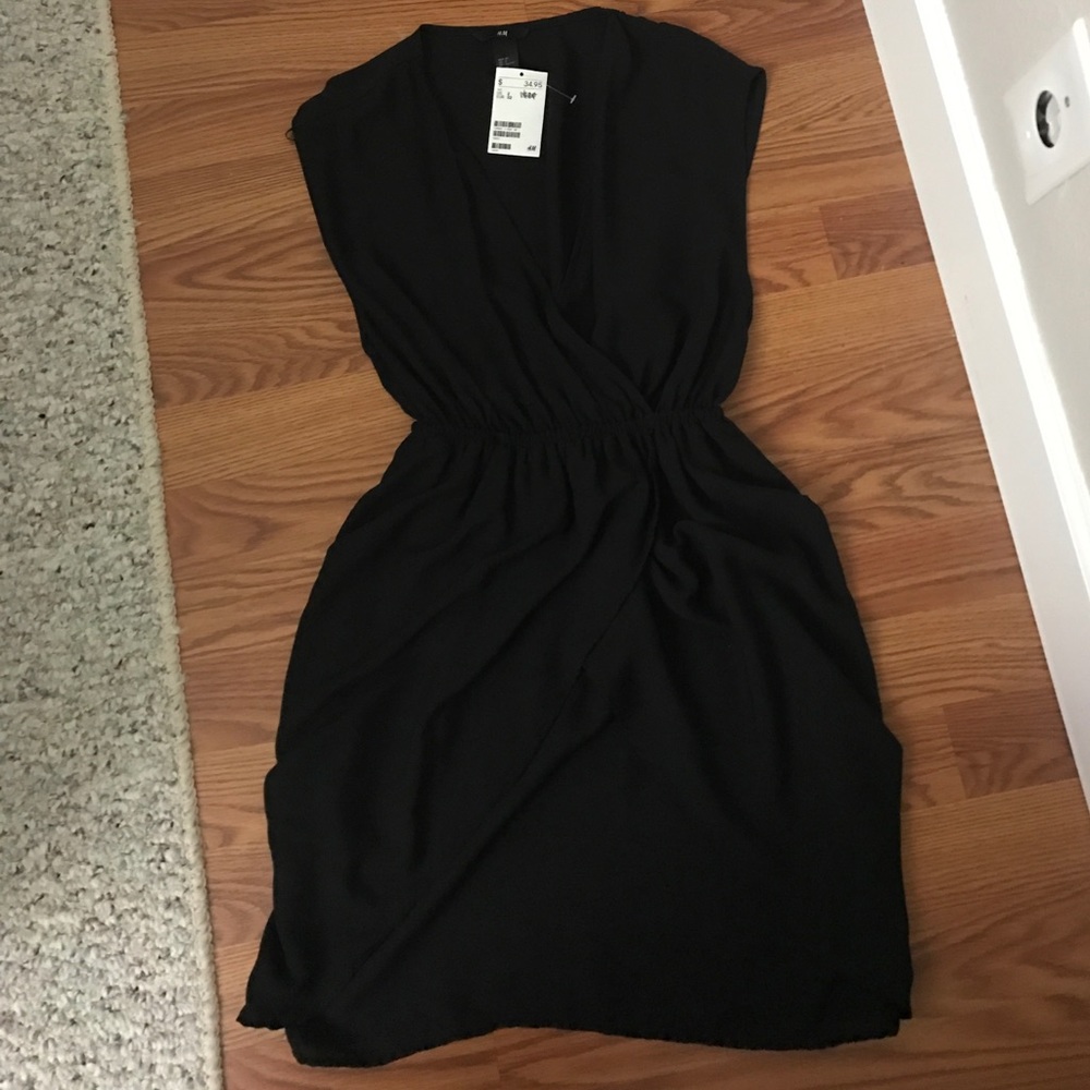 All new classy deep V black dress