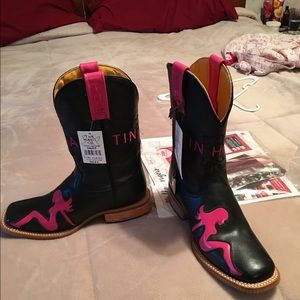 Tin haul boots
