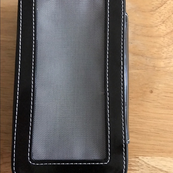 Makeup case with brushes M A C - Picture 1 of 3