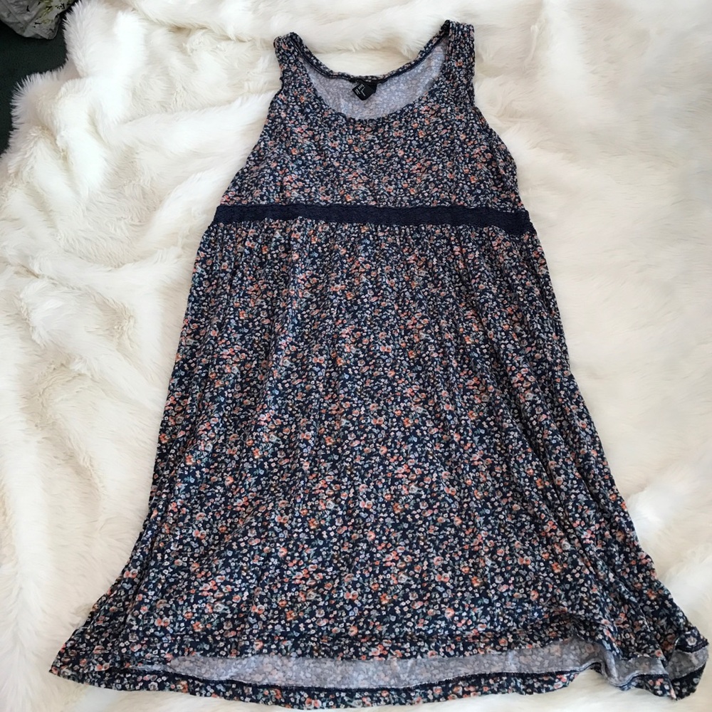 NWOT H&M Floral Spring Dress