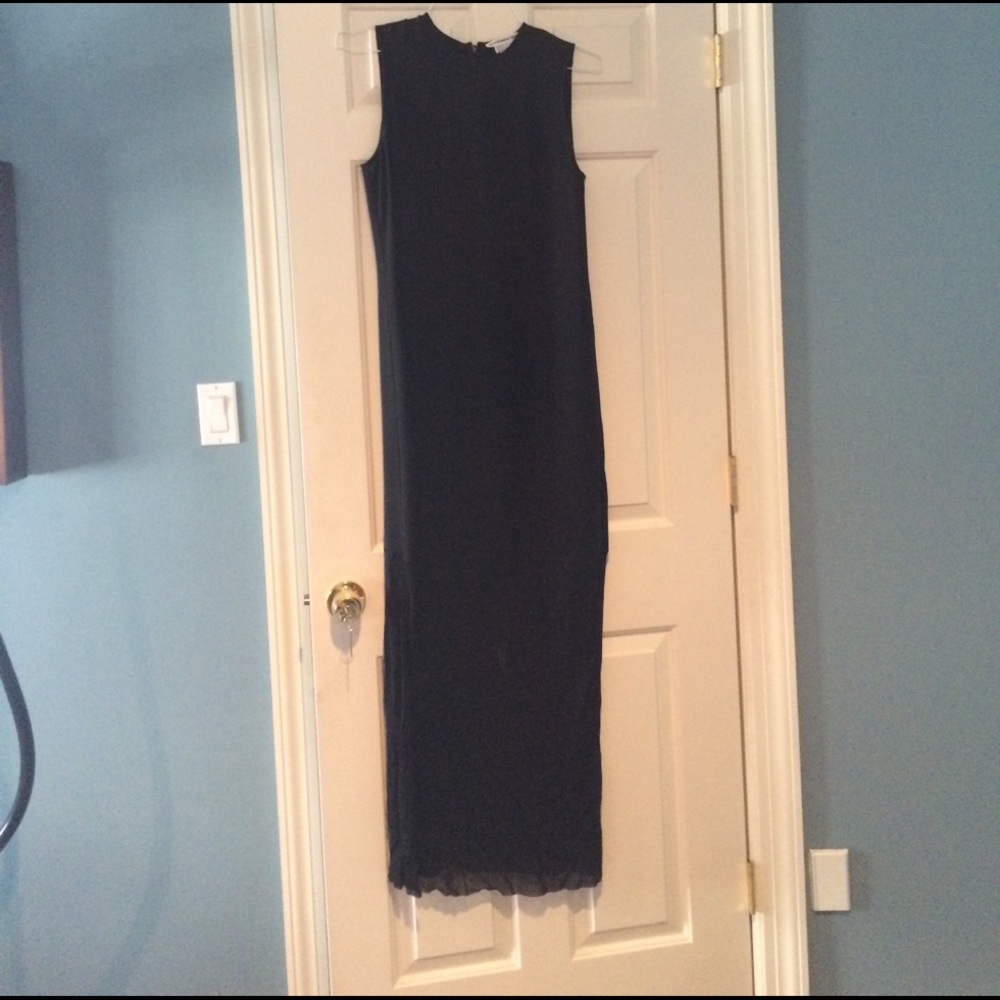 Pea and a pod maternity dress