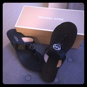 Michael Kors black Sandal size 8.5