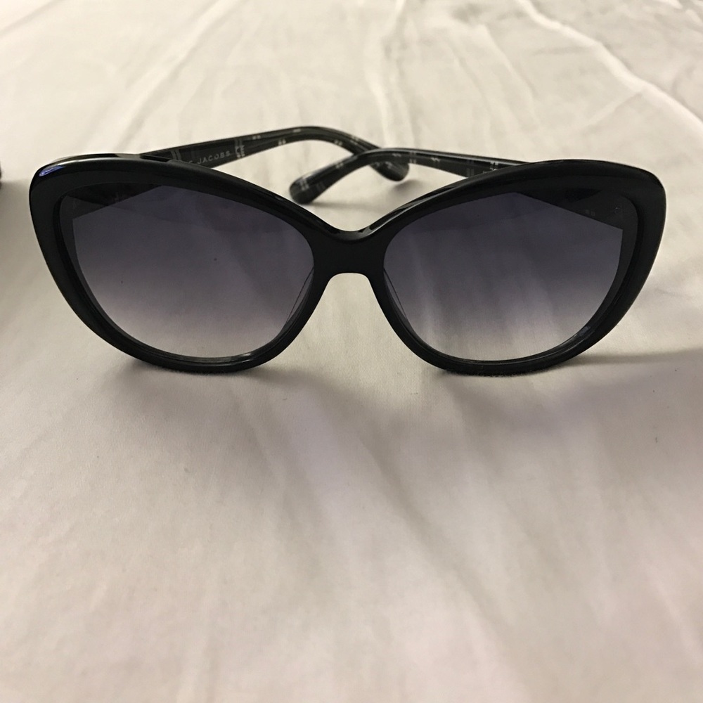 Marc by Marc Jacobs cat eye sunglasses