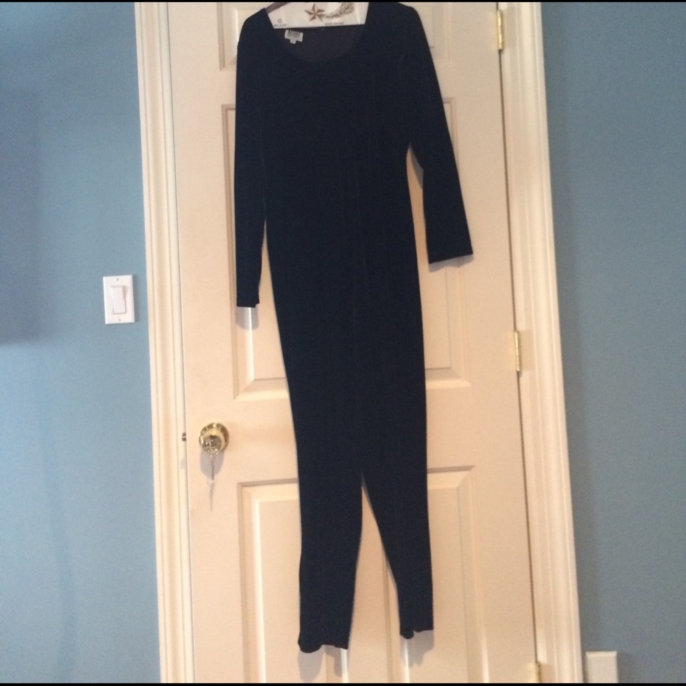 Black velvet maternity jumper