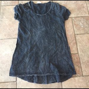 Lularoe Small classic T