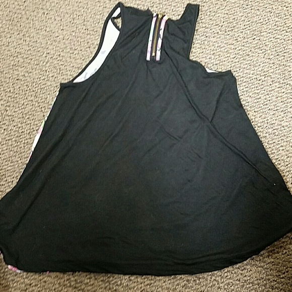 H&M Top - Picture 2 of 4