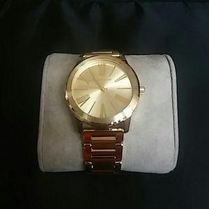 New Michael Kors womens watch