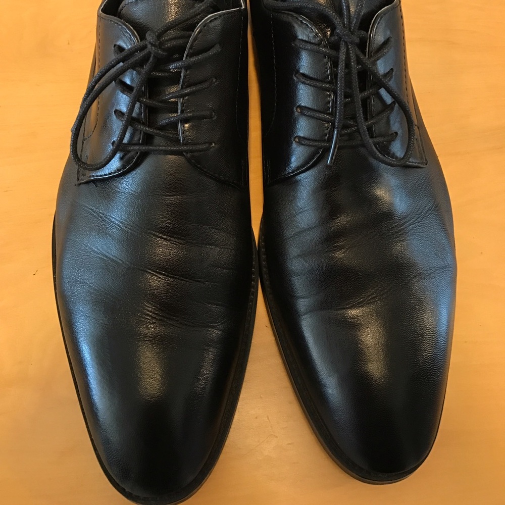 Aldo used black nice