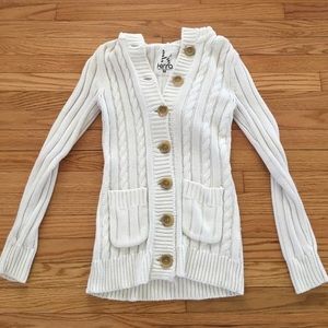 Oversized sweater with hood