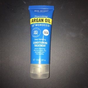 Marc Anthony conditioning treatment