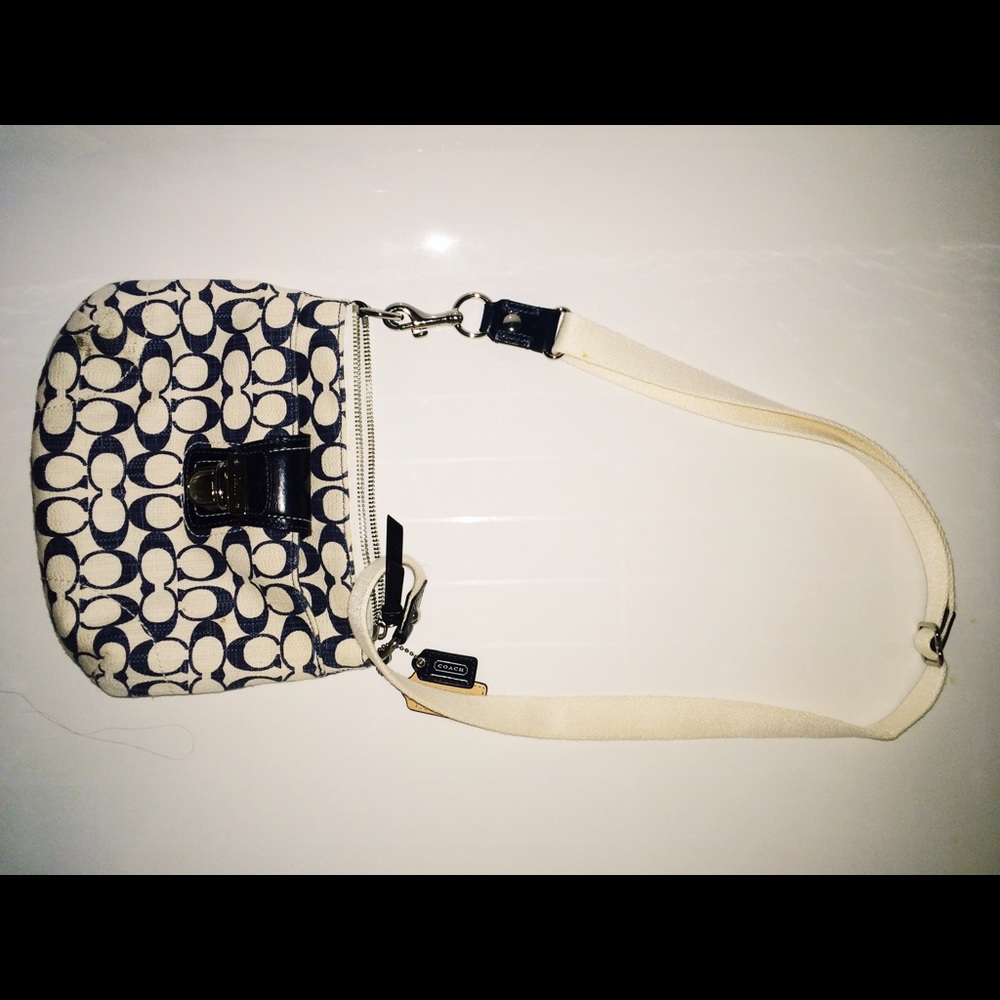 AUTHENTIC coach cross body or shoulder bag